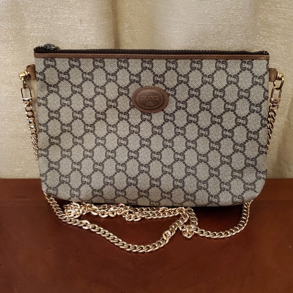 Gucci Vintage GG Supreme Plus Clutch